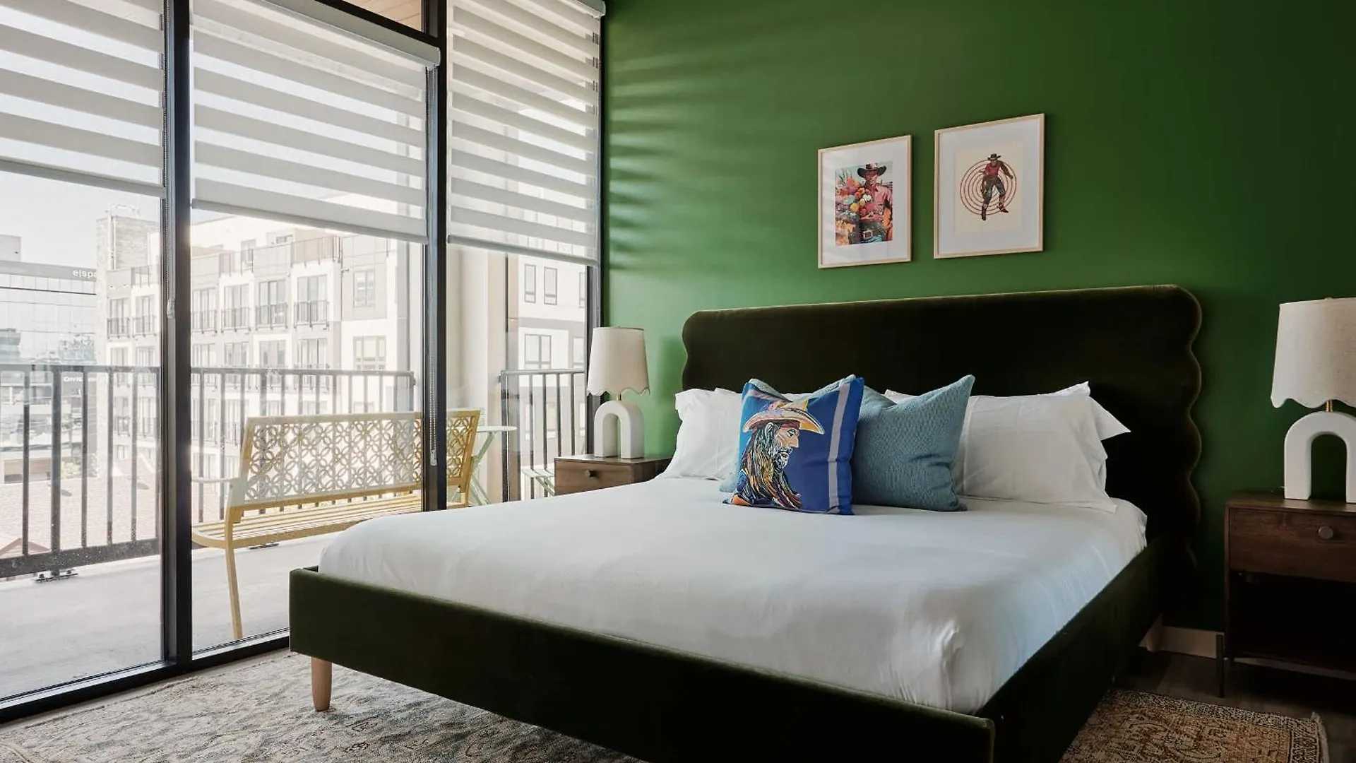 The Carter - Stay Where The Songwriters Dream On Music Row Nashville 0*,  United States